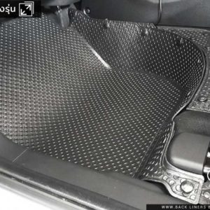 พรมกระดุมรถยนต์ตรงรุ่น - Honda - HR-V
