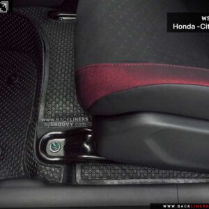 พรมรถยนต์ ลายหลุมรังผึ้ง City Hatchback