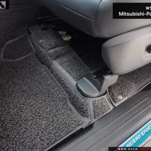 พรมนไวนิลดักฝุ่น pajero sport