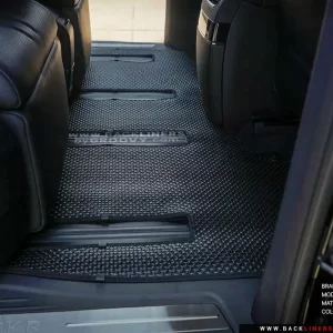พรมรถยนต์ ผ้ายาง พรมกระดุม zeekr 009