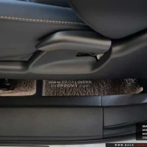 พรมรถยนต์ พรมไวนิลดักฝุ่น พรมเส้นใยไวนิล พรม 3m nomad Mitsubishi Xforce