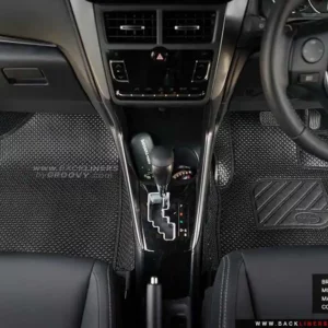 พรมรถยนต์ พรมกระดุม ผ้ายาง Toyota Yaris Hatchback