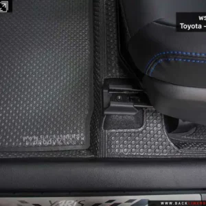 พรมรถยนต์ พรมกระดุม ผ้ายาง Toyota Yaris Hatchback