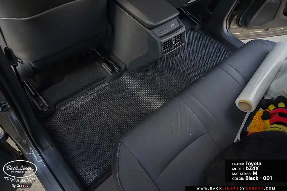 พรมรถยนต์ พรมกระดุม ผ้ายางกระดุม Toyota bZ4X-2025