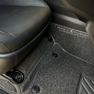 พรมไวนิลดักฝุ่น พรมดักฝุ่น ผ้ายางดักฝุ่น พรมใยบวบ Toyota Hilux Travo