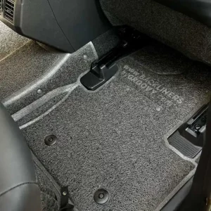 พรมไวนิลดักฝุ่น พรมดักฝุ่น ผ้ายางดักฝุ่น พรมใยบวบ Toyota Hilux Travo