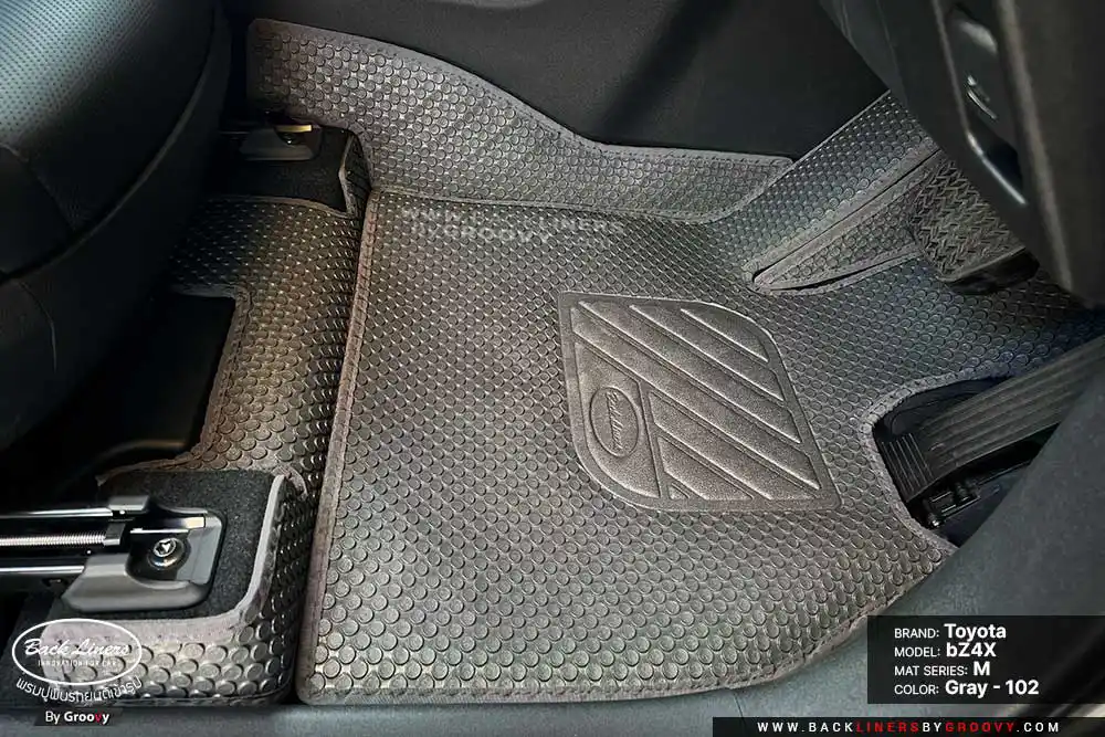 พรมรถยนต์ พรมกระดุม ผ้ายางกระดุม Toyota bZ4X-2025