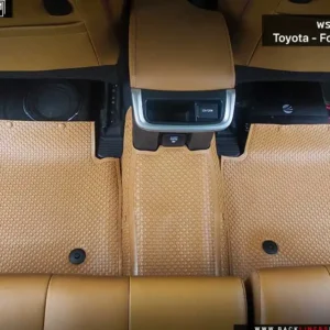 พรมกระดุม ผ้ายางกระดุม พรมรถยนต์ Toyota Fortuner Gen2